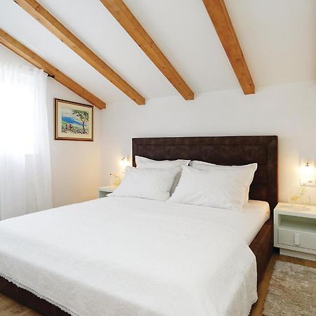 Lovely Home In Sibenik With Wifi Экстерьер фото