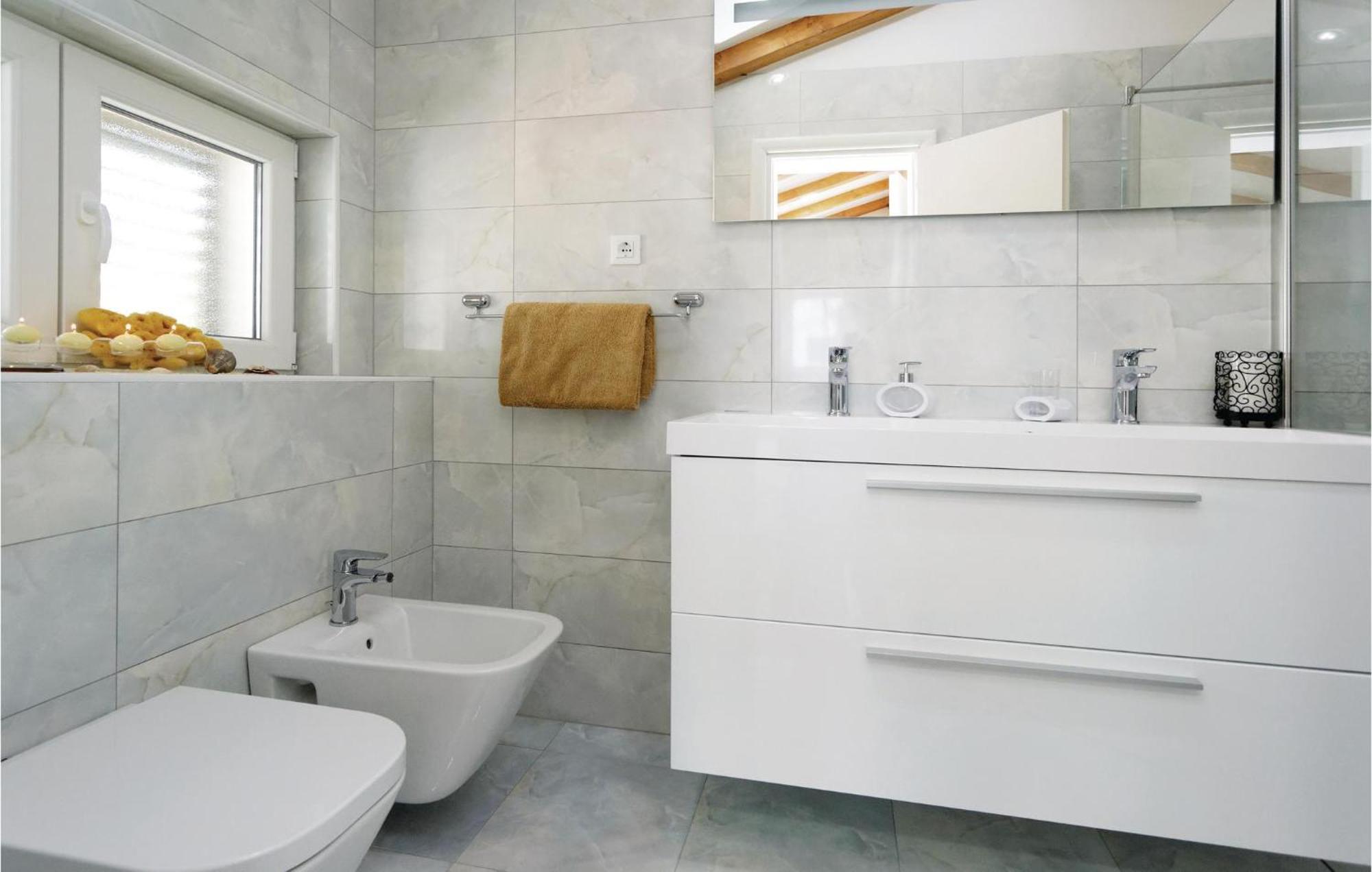 Lovely Home In Sibenik With Wifi Экстерьер фото