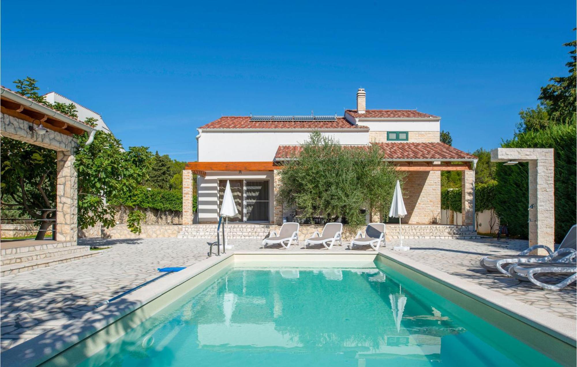Lovely Home In Sibenik With Wifi Экстерьер фото